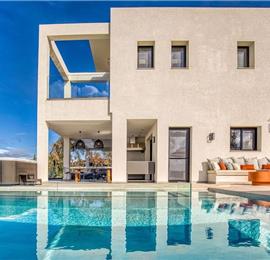 4 bedroom villa with pool in Acharavi, Corfu, sleeps 8